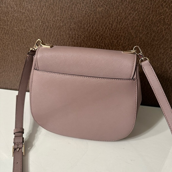 Excellent condition- Kate spade crossbody - Picture 2 of 3